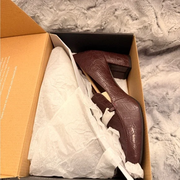 Naturalizer Wynrie Merlot (dark brown/burgundy) Croc Bit Block Heel Pump 8.5M - Picture 4 of 12